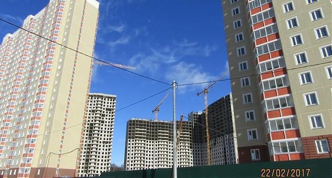 Мкрн Путилково - вид на корпуса 26, 12 и 13 со стороны улицы 70-летия Победы Квартирный контроль