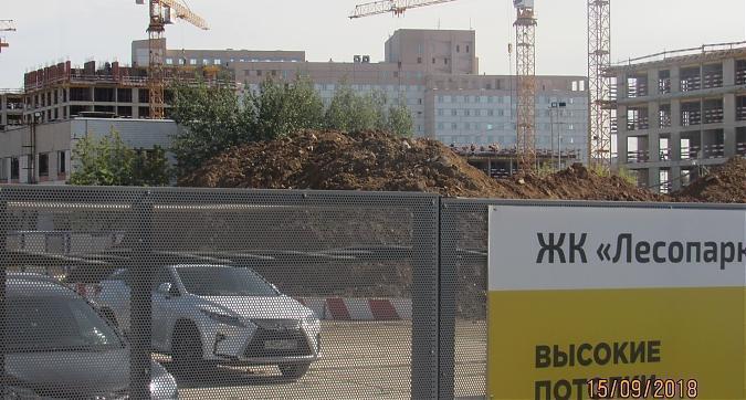 ЖК "Лесопарковый", строительная площадка со стороны метро Лесопарковая, фото -7 Квартирный контроль
