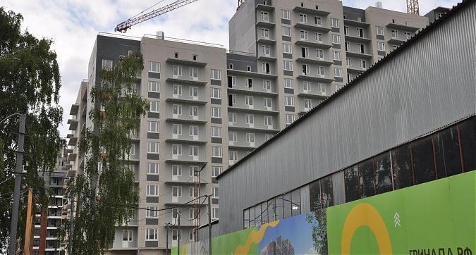 ЖК Гринада, 1-й корпус, вид с улицы Новобутовская, фото 5 Квартирный контроль