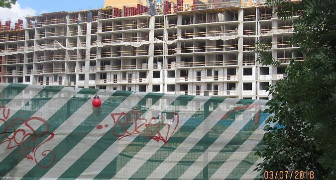 ЖК ВЛЮБЕРЦЫ, 2-й корпус - монолитные работы, вид со стороны Коммунистической улицы, фото 3 Квартирный контроль