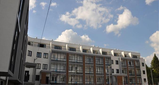 ЖК Петровский квартал, 1-й корпус, вид с улицы Почтовая, фото 4 Квартирный контроль