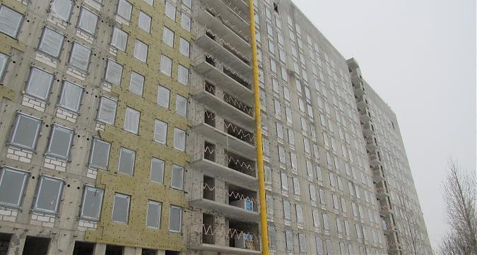 Вид с улицы Комдива Орлова на комплекс апартаментов Клевер Лэнд  Квартирный контроль