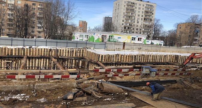 ЖК Дом на Усиевича, котлованные работы - вид с улицы Усиевича, фото 3 Квартирный контроль