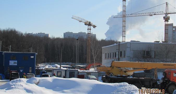 ЖК Лесопарковый - строительная площадка, вид со стороны метро Лесопарковая, фото 7 Квартирный контроль
