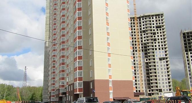ЖК Путилково - вид на строящиеся корпуса 26 и 12  со стороны улицы 70-летия Победы Квартирный контроль