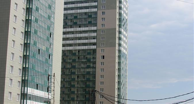 ЖК Изумрудные Холмы, корпус 17, вид с бульвара Космонавтов, фото - 2 Квартирный контроль