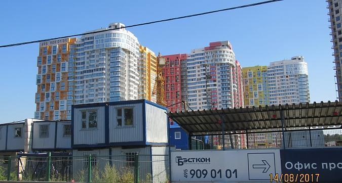 ЖК Крылатский - вид с Рублевского шоссе на 1, 2 и 3 корпуса Квартирный контроль