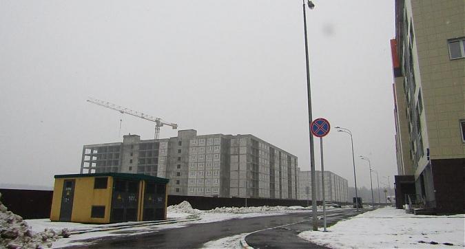 Микрорайон Красногорский - вид на строящиеся корпуса со стороны улицы Королёва Квартирный контроль