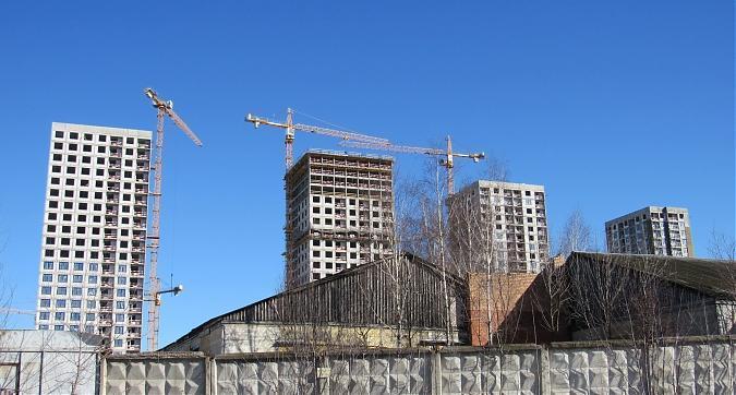 ЖК Лесопарковый, корпуса 1,2,3,4, фасадные работы, вид со стороны метро Лесопарковая, фото - 1 Квартирный контроль