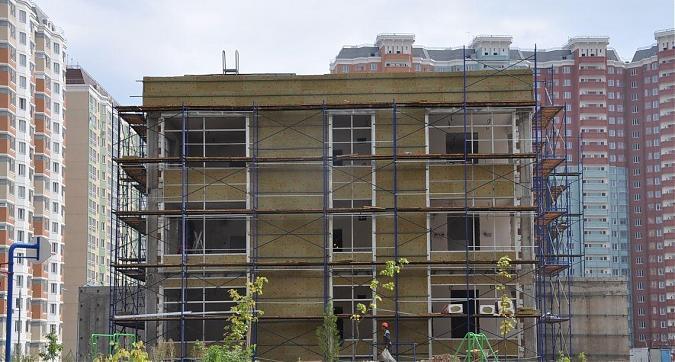 ЖК Некрасовка, 11-й квартал, детский сад, ведутся фасадные работы, вид с улицы Недорубова, фото 2 Квартирный контроль