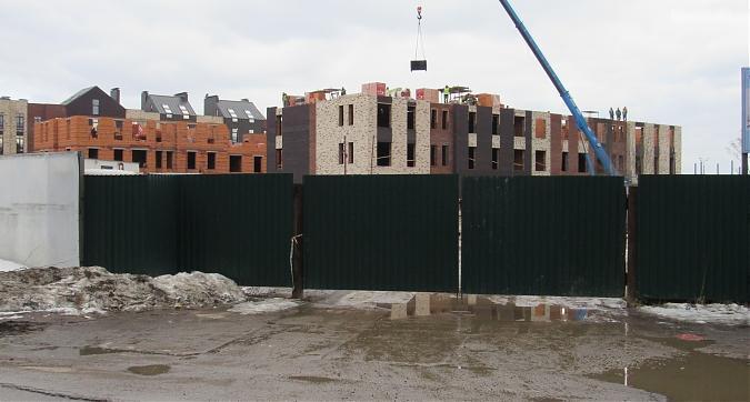 ЖК Парк Апрель, корпуса 31, 32, возведение стен, вид с улицы Декабристов, фото - 3 Квартирный контроль