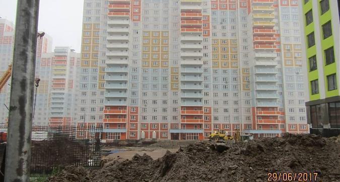 ЖК Ярославский - вид на строительную площадку возле корпуса 30   Квартирный контроль
