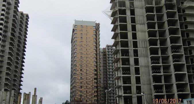 UP - квартал Сколковский - вид на строящиеся корпуса 7, 8 и 9 со стороны улицы Чистяковой Квартирный контроль