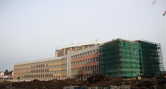 UP-квартал Сколковский (АП-Квартал), строительство школы, фасадные работы, вид с ул. Чистяковой, фото -5 Квартирный контроль