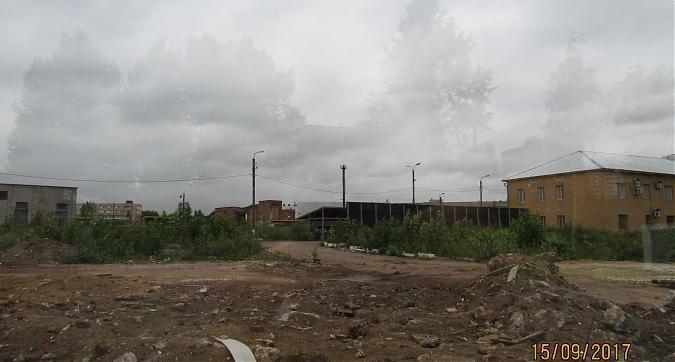 ЖК Полярная 25 - очистка территории под строительство, вид с Полярной улицы, фото 1 Квартирный контроль