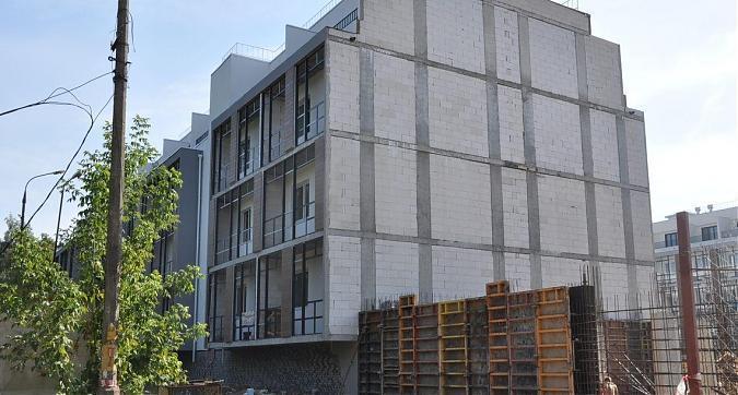 ЖК Петровский квартал, 2-й корпус, ведутся монолитные работы, вид с улицы Почтовая Квартирный контроль