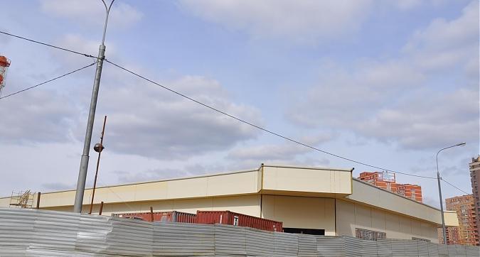 ЖК Южное Видное, торгово-развлекательный центр, вид с улицы Радужная Квартирный контроль