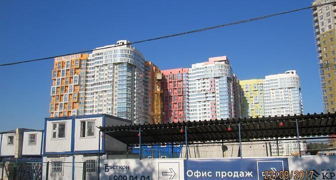 ЖК Крылатский - вид с Рублевского шоссе на 2, 3 и корпуса, фото 1 Квартирный контроль