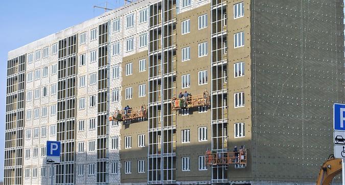 ЖК Красногорский -  корпус 18, ведется работа по утеплению фасада Квартирный контроль